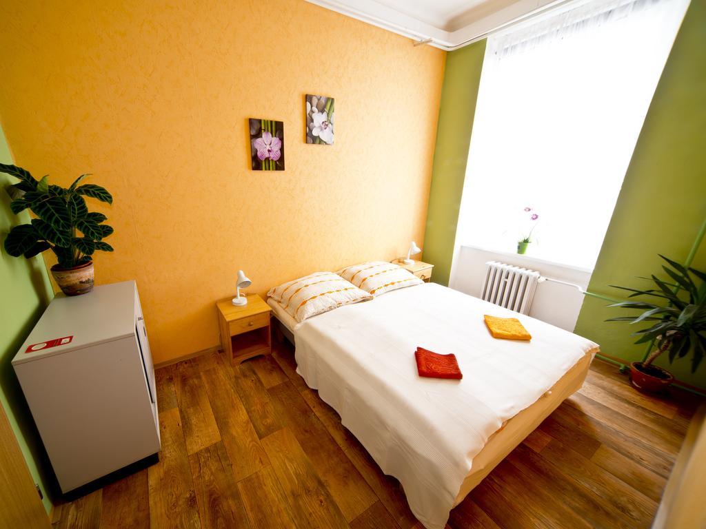 Hostel SKLEP Praag Buitenkant foto